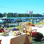 Maritim 4*