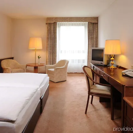 玛丽蒂姆柯尼希斯温特酒店